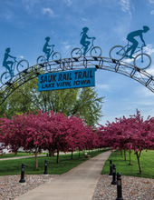 Load image into Gallery viewer, Lake View Landmarks Series